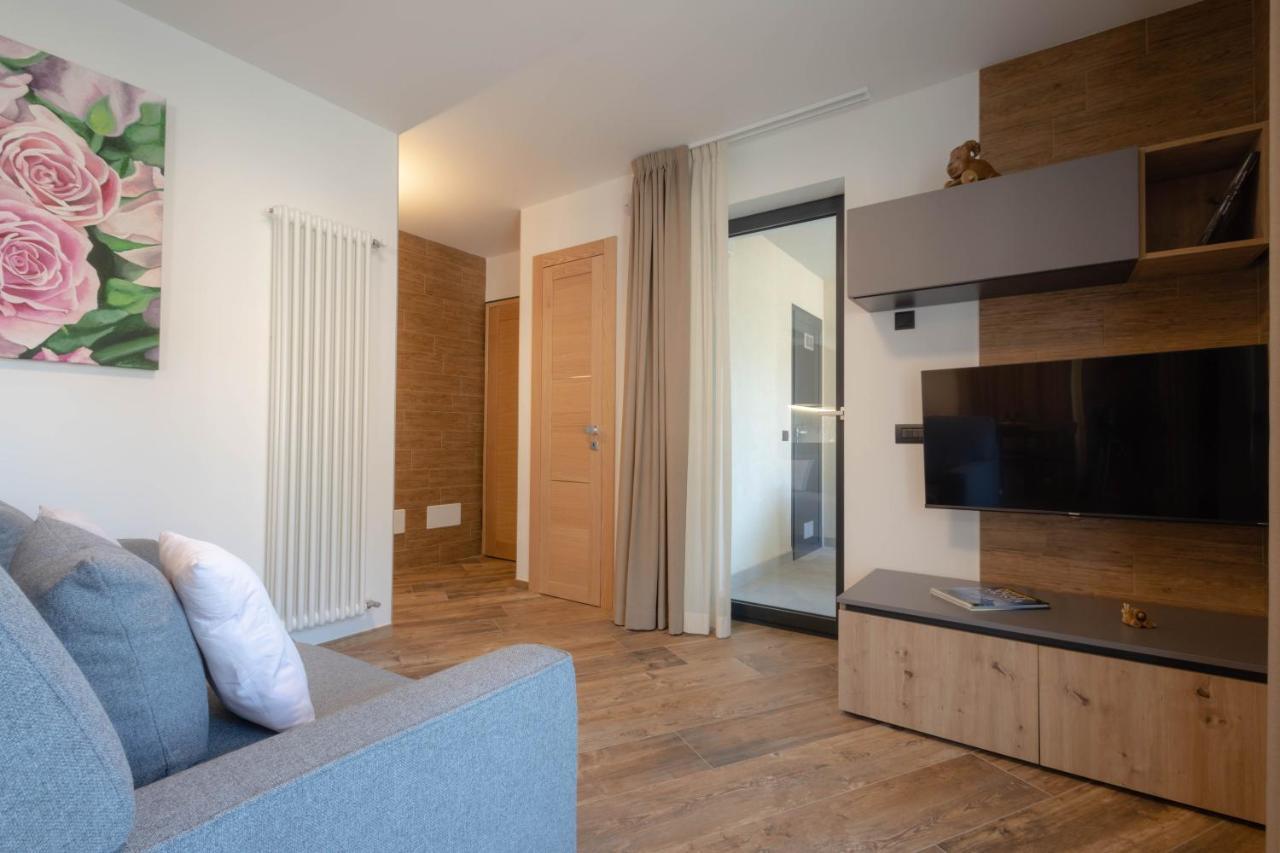 San Martin Holidays Home - Stay, Work & Fun Pont-Saint-Martin Dış mekan fotoğraf